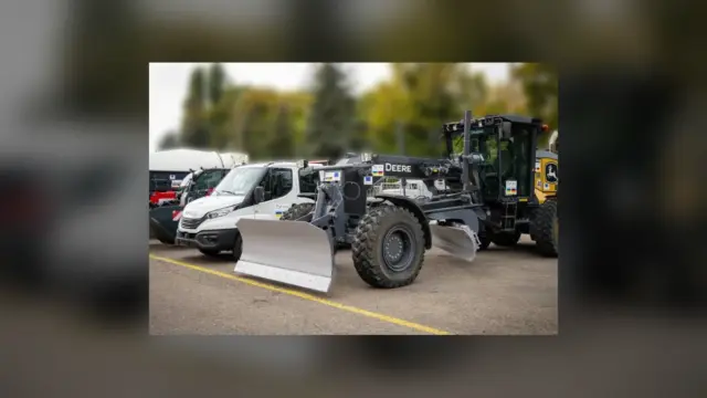 Громадам та підрозділам ДСНС Харківщини передали німецьку спецтехніку на понад 1,7 млн
