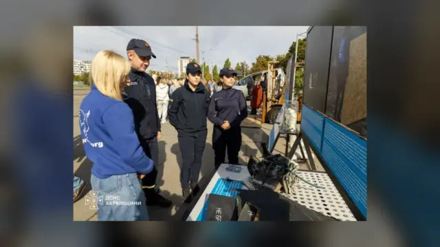 У Харкові рятувальники відвідали виставку гуманітарної місії Проліска
