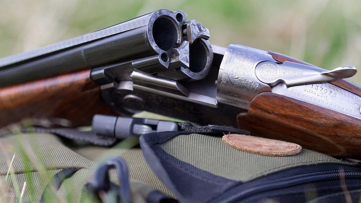 У Лозовій чоловік стріляв із вікна багатоповерхівки